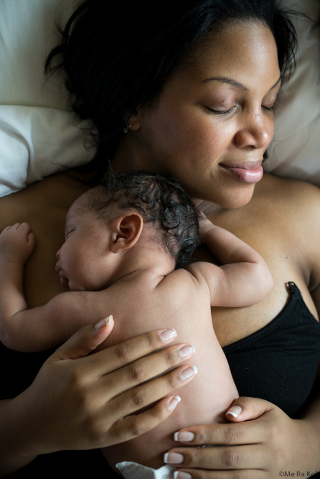 scholarship for a photography loving mom, African American mom and newborn