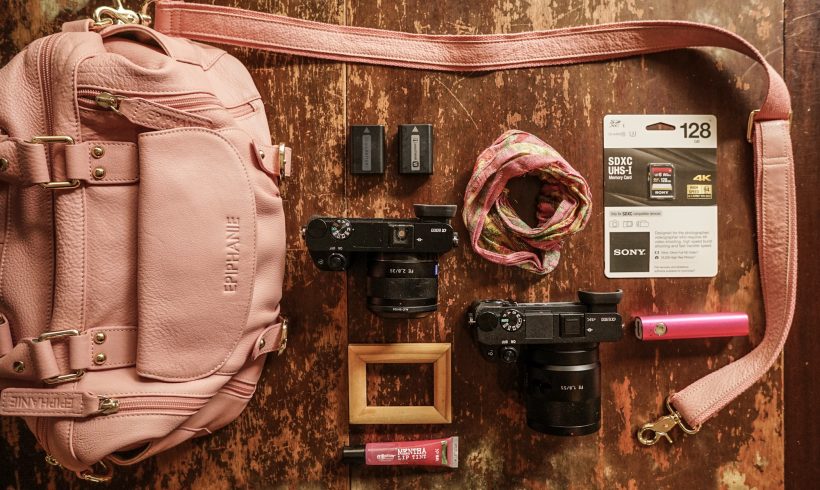 Curious about what should be in a camera bag for beginners? Check out this advice from Me Ra Koh!