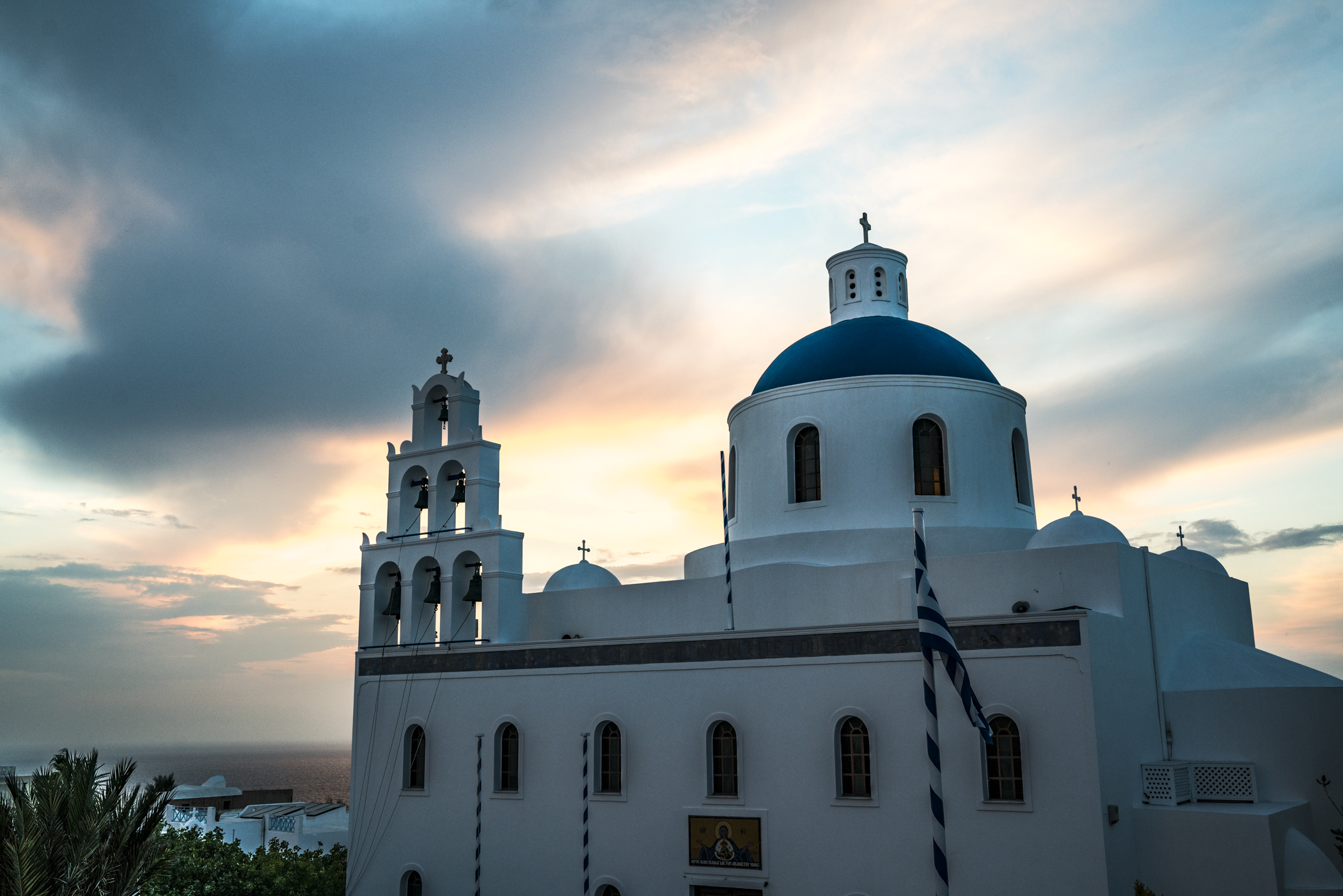 Photo Tips and Camera Settings for Santorini, Greece from Me Ra Koh and Brian Tausend, Sony Artisan of Imagery