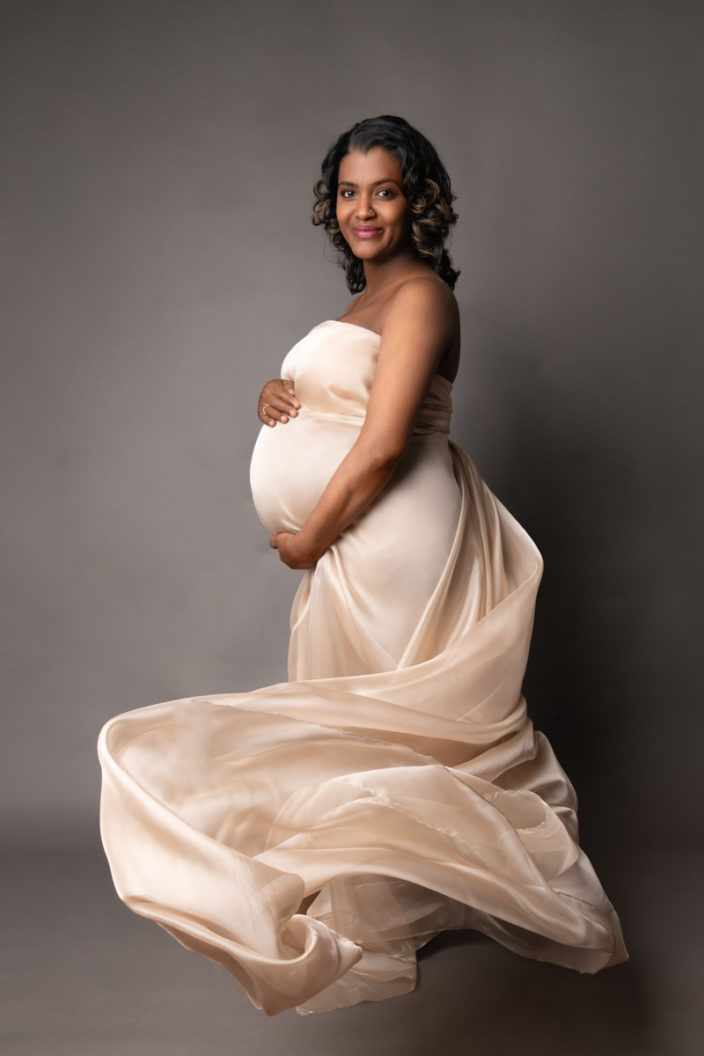 Maternity Portrait Experience with FIORIA by Me Ra Koh